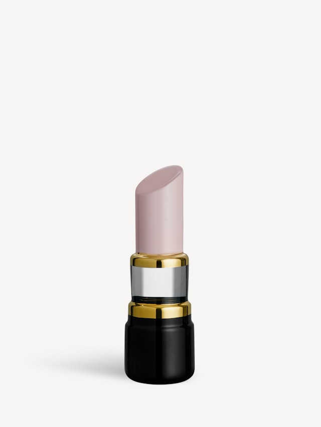 Make up lipstick soft pink 133mm