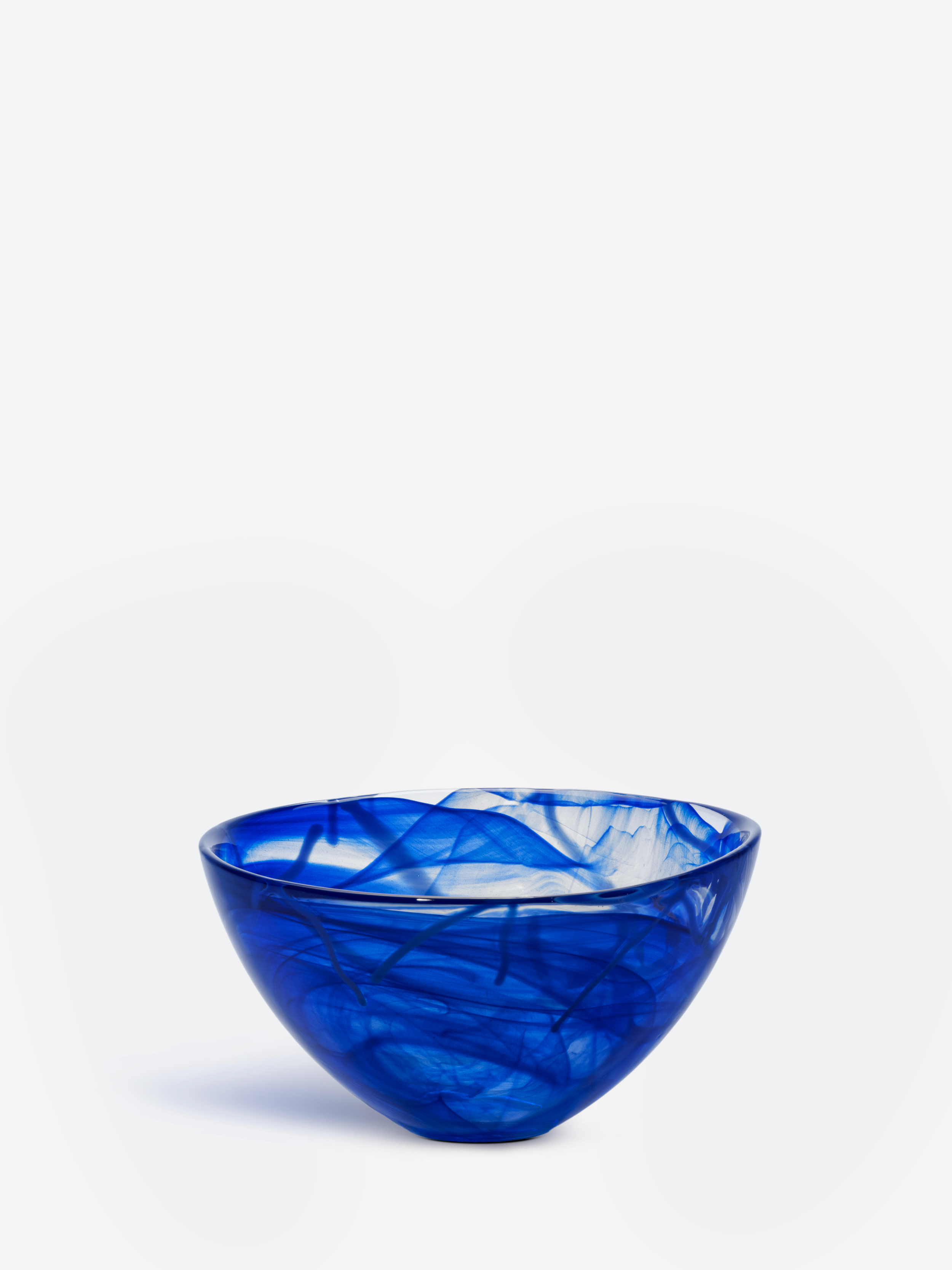 Contrast is a series of bowls. Launched in 2005 | Anna Ehrner | Kosta Boda