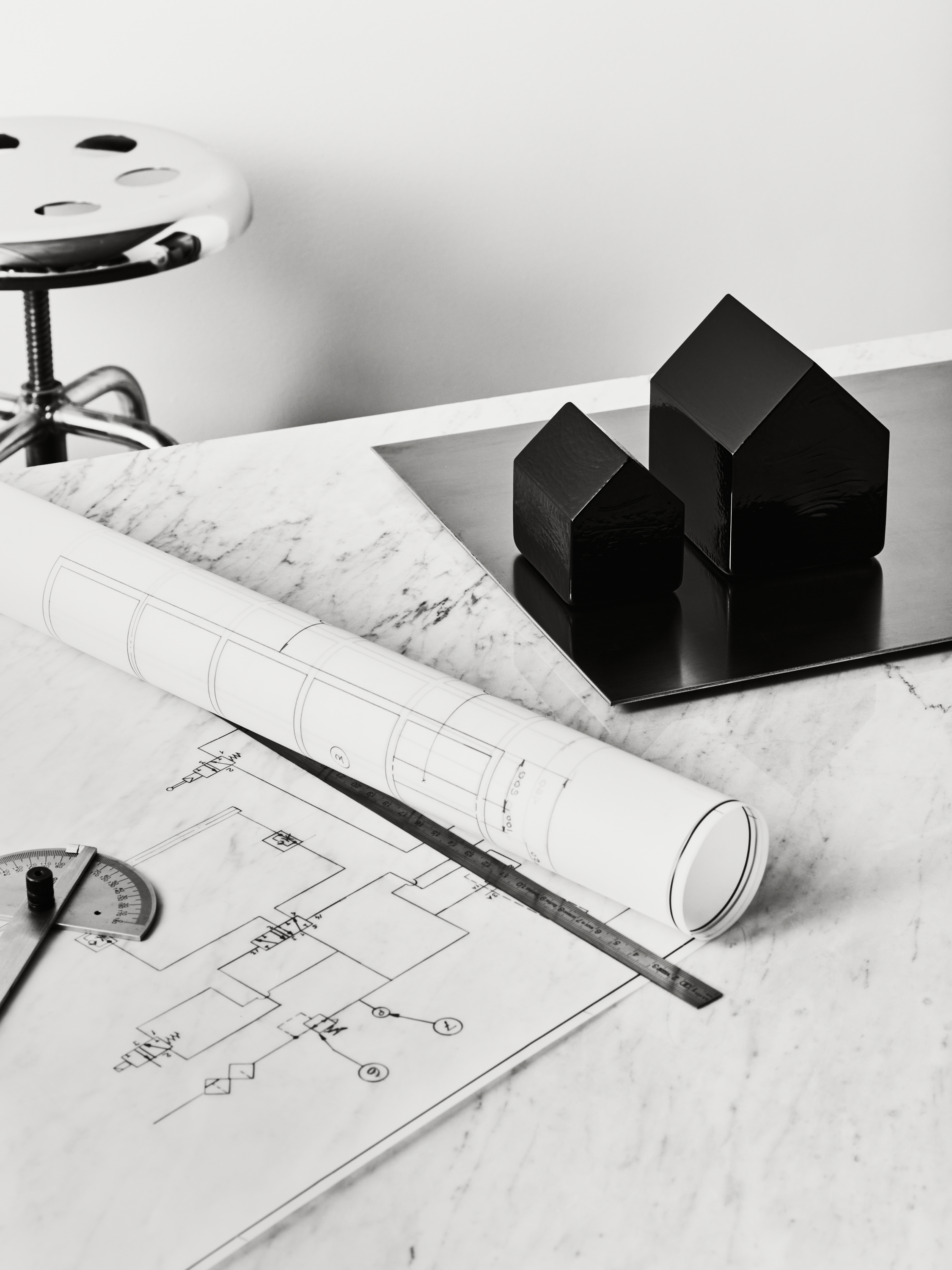 Kosta Huset svart 75mm